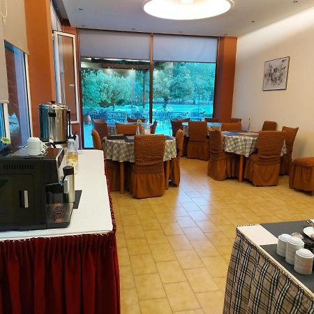 Hotel Astron Loutra Ipatis Esterno foto
