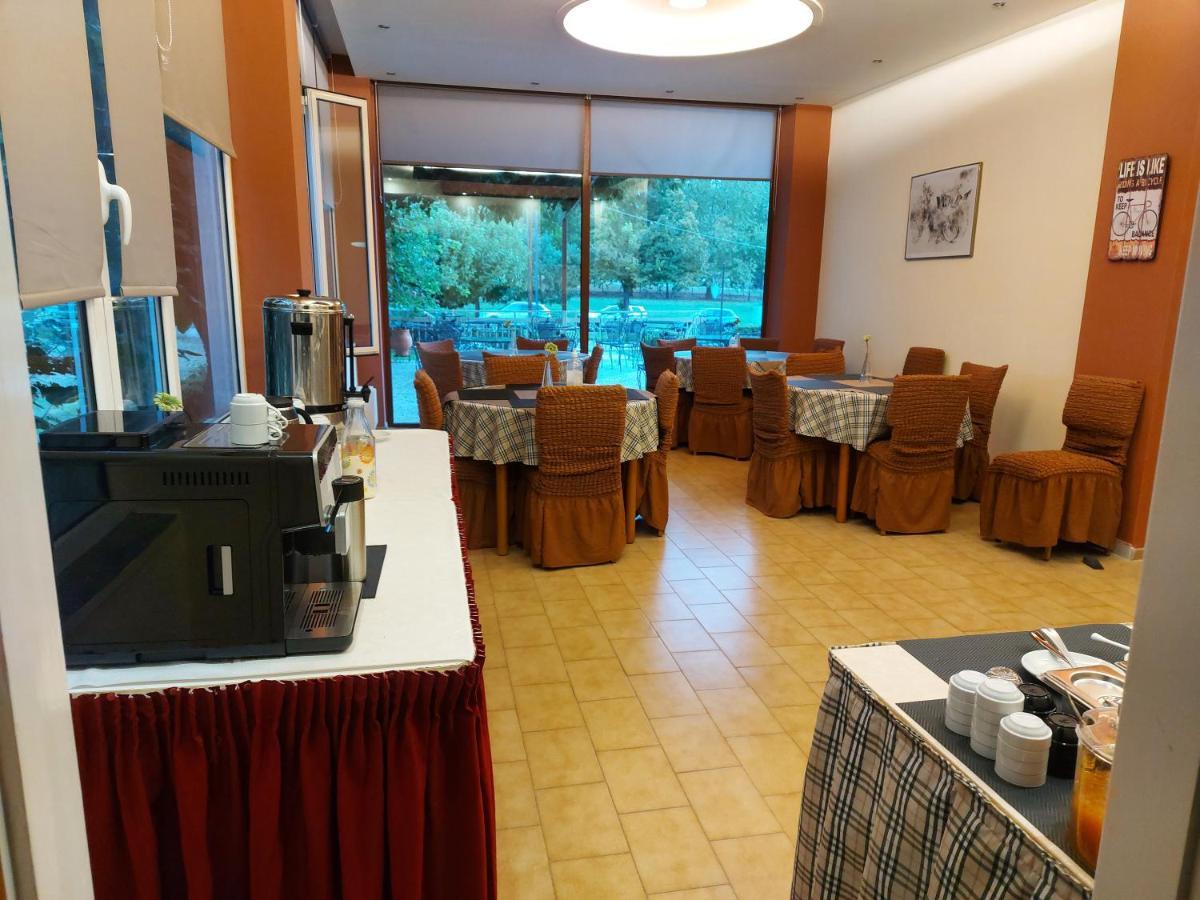Hotel Astron Loutra Ipatis Esterno foto