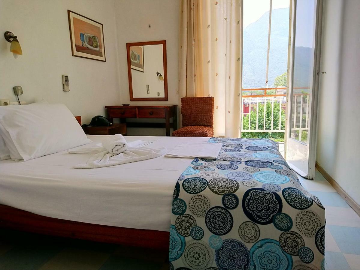 Hotel Astron Loutra Ipatis Esterno foto